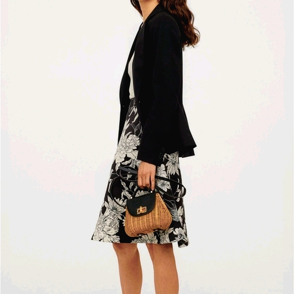 Floral A-line skirt - Picture 2 of 4